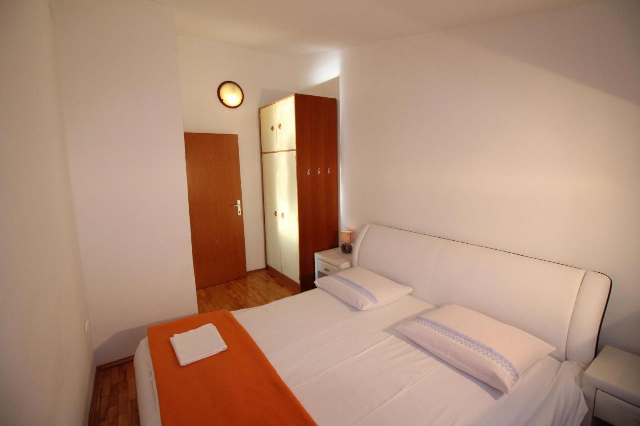 Apartment City Centre Free Parking 1&2 Floor Макарска Экстерьер фото